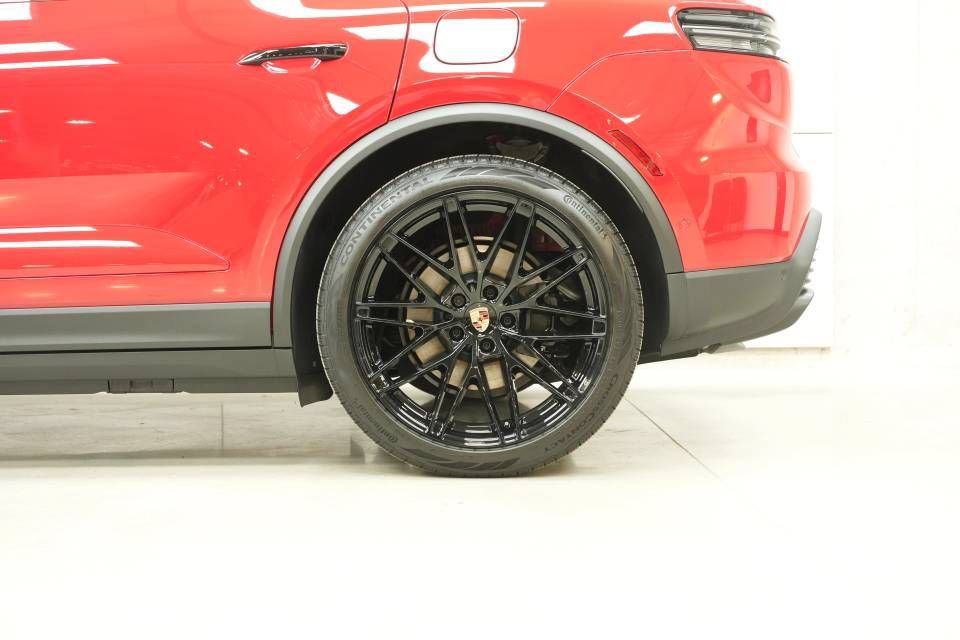 New 2026 Porsche Macan 4 Electric AWD/4WD image 42