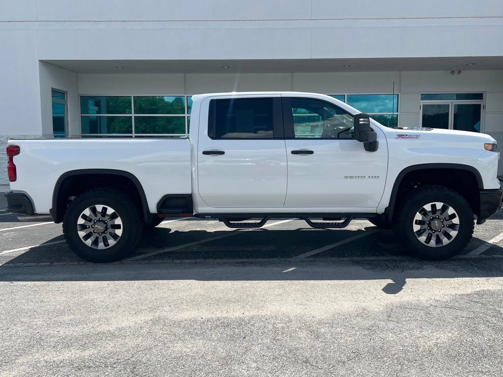Used 2025 Chevrolet Silverado 2500 Custom w/ Custom Convenience Package AWD/4WD video 3