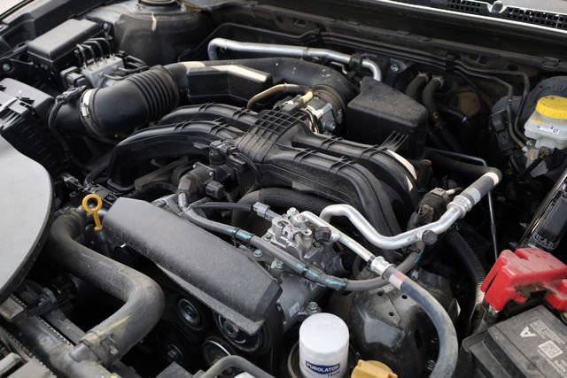 Used 2025 Subaru Outback Premium AWD/4WD image 11
