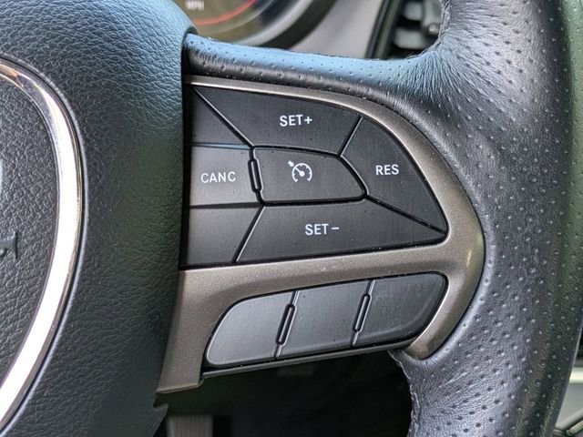 Used 2019 Dodge Challenger SXT w/ Plus Package AWD/4WD image 29