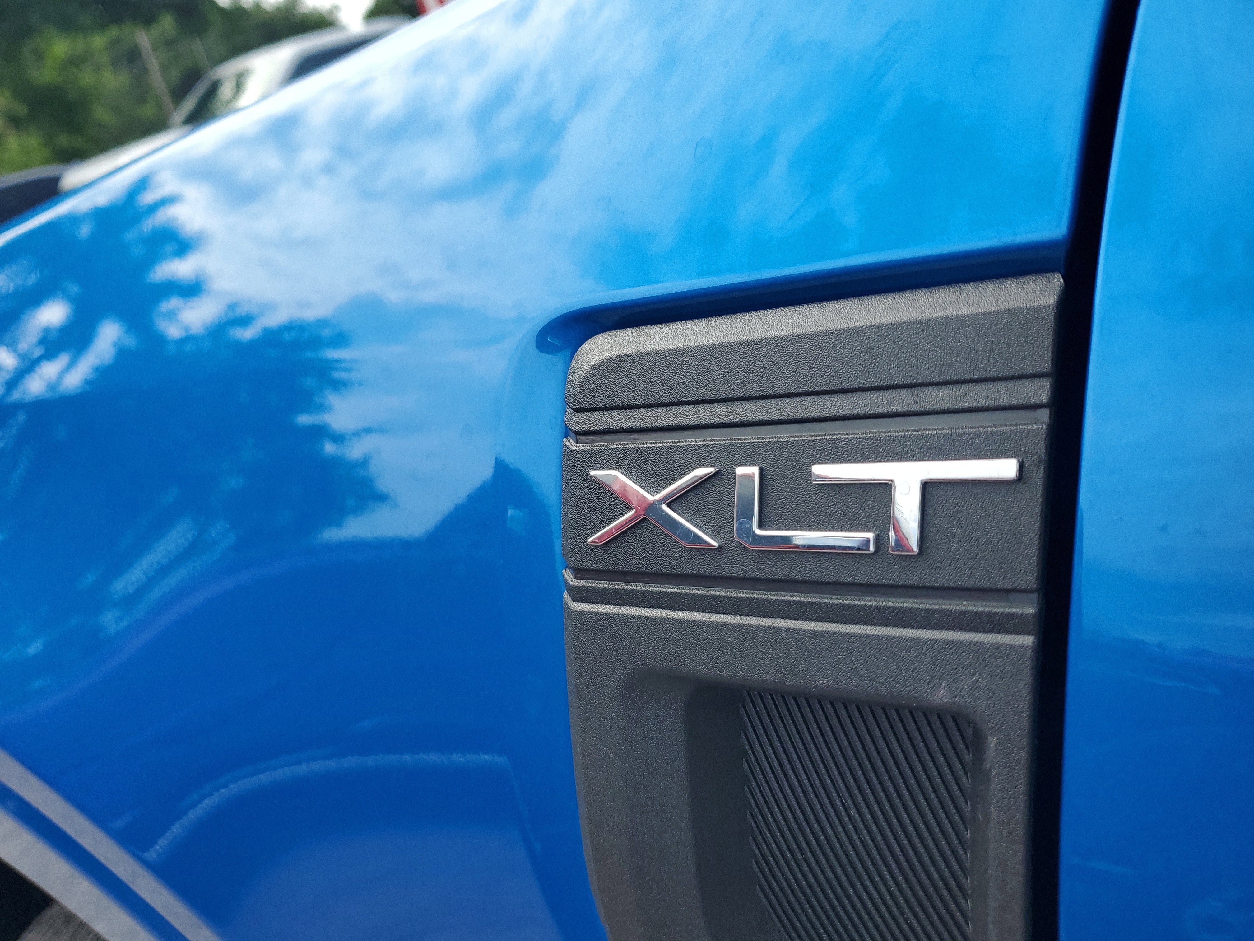 New 2025 Ford Maverick XLT w/ XLT Luxury Package image 9