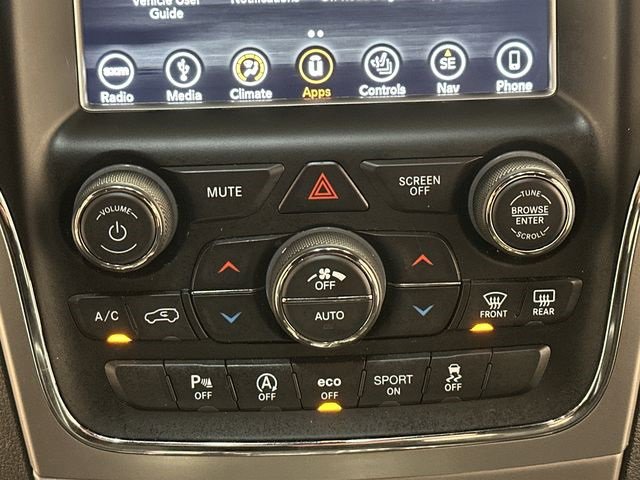 Used 2018 Jeep Grand Cherokee Altitude image 16