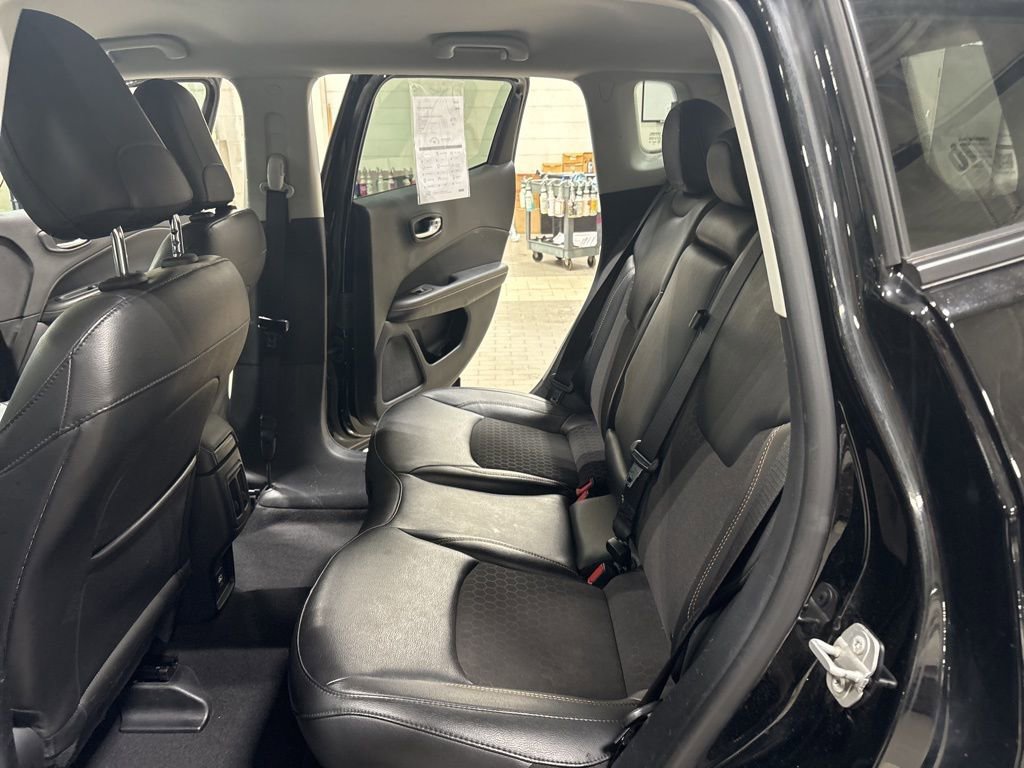 Used 2020 Jeep Compass Latitude w/ Cold Weather Group image 12