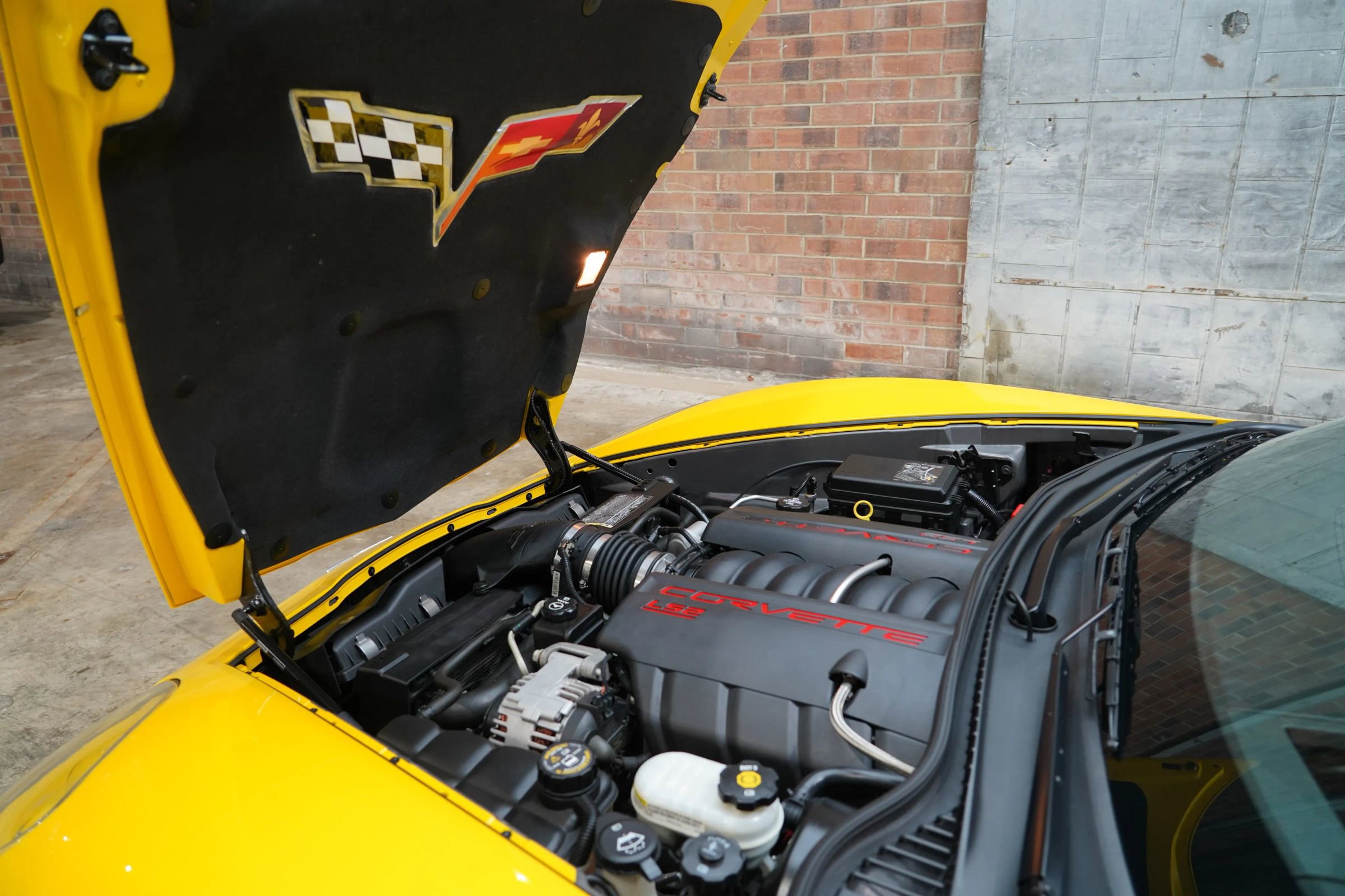 Used 2006 Chevrolet Corvette Coupe w/ Preferred Equipment Group image 34