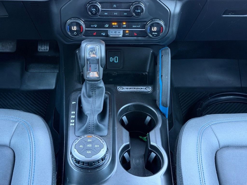 Used 2023 Ford Bronco Black Diamond w/ Sasquatch Package image 21