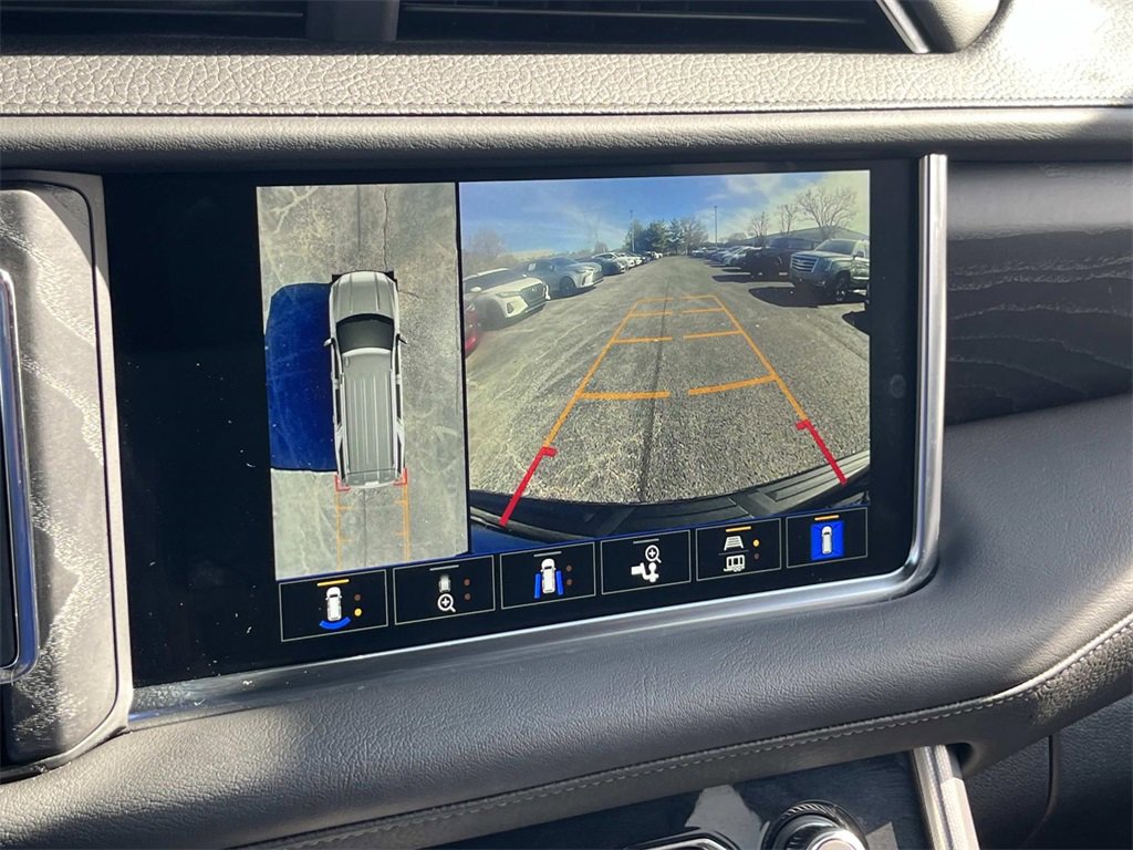 Used 2024 GMC Yukon XL Denali image 35