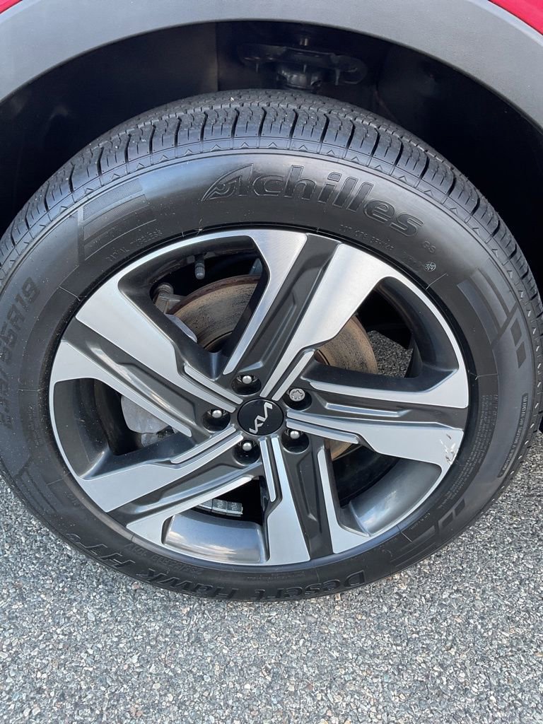 Used 2023 Kia Sorento EX image 27