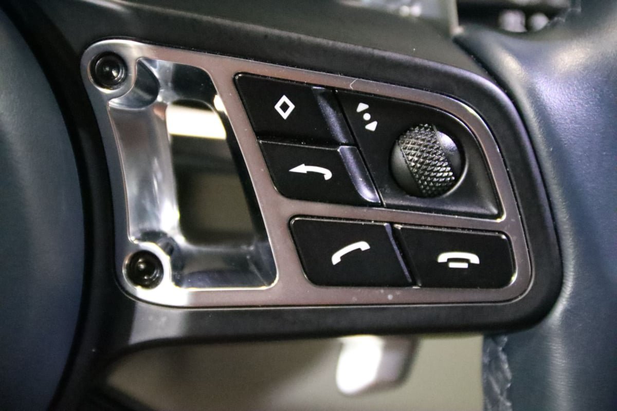 Used 2020 Porsche Cayenne Turbo AWD/4WD image 20