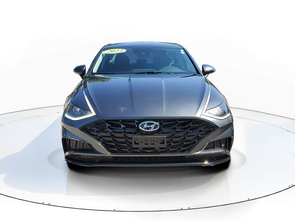 Used 2023 Hyundai Sonata SEL FWD image 2