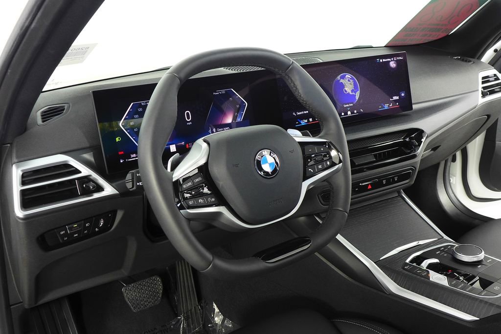 Used 2025 BMW 330i Sedan w/ Convenience Package RWD image 31