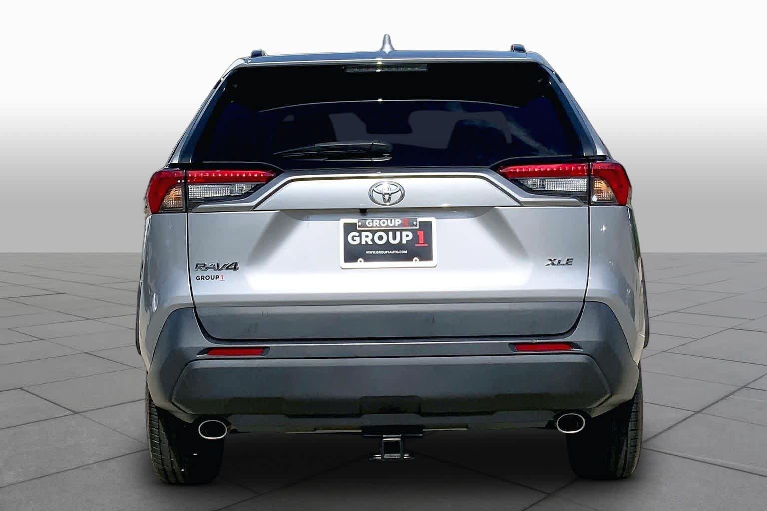 Used 2023 Toyota RAV4 XLE FWD image 9