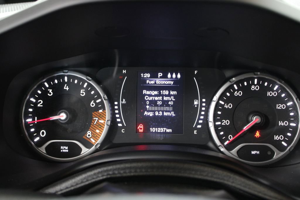 Used 2019 Jeep Renegade Latitude image 32