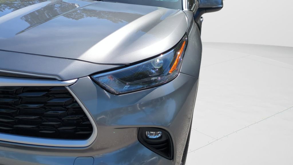Certified 2026 Toyota Highlander XLE image 25