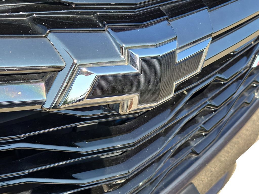 Used 2023 Chevrolet Equinox RS image 4