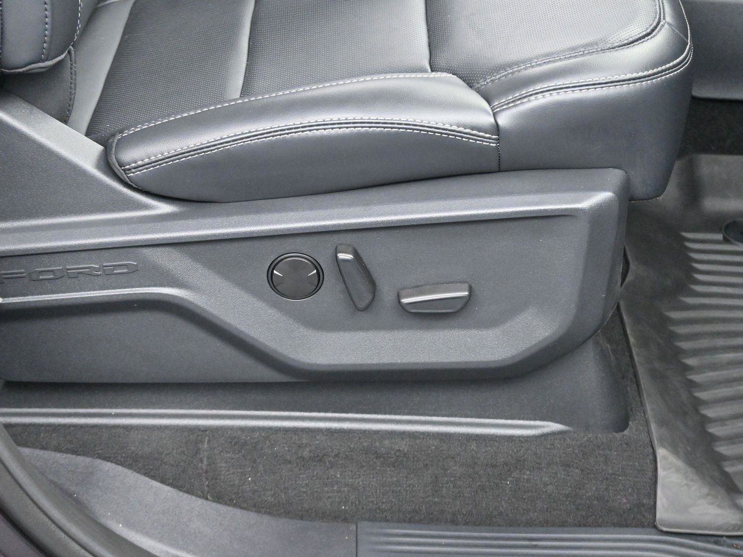 Used 2025 Ford Expedition Platinum w/ Stealth Performance Package image 41