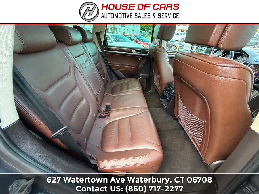 Used 2013 Volkswagen Touareg TDI AWD/4WD image 39
