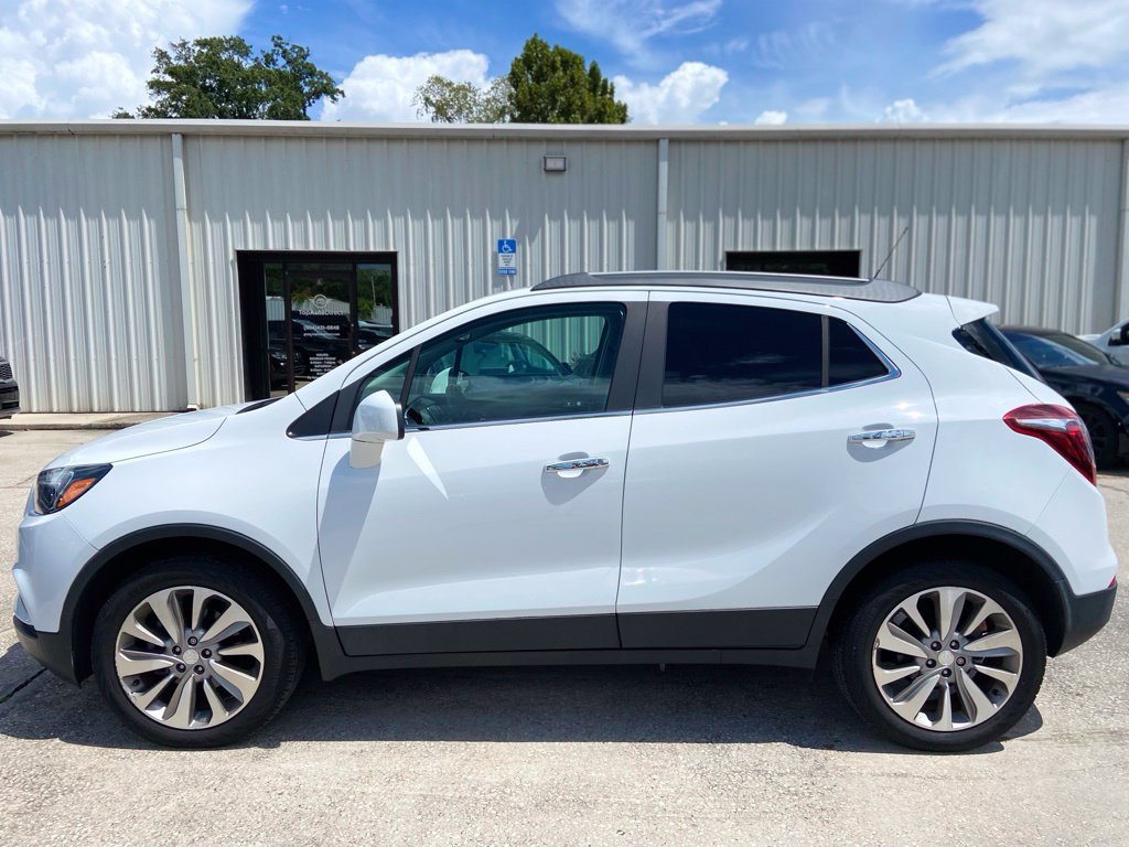 Used 2020 Buick Encore Preferred w/ Safety Package FWD image 2