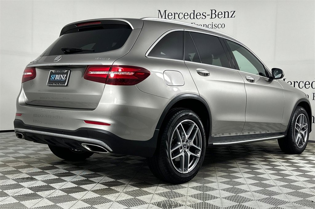 Used 2019 Mercedes-Benz GLC 300 4MATIC image 4