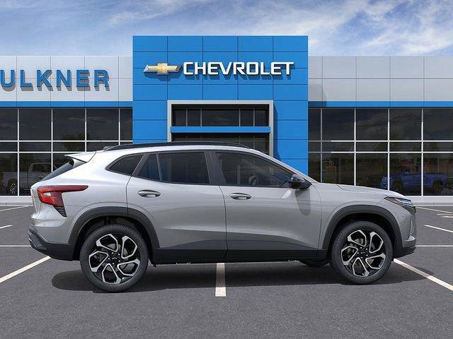 New 2026 Chevrolet Trax RS w/ Sunroof Package FWD image 5