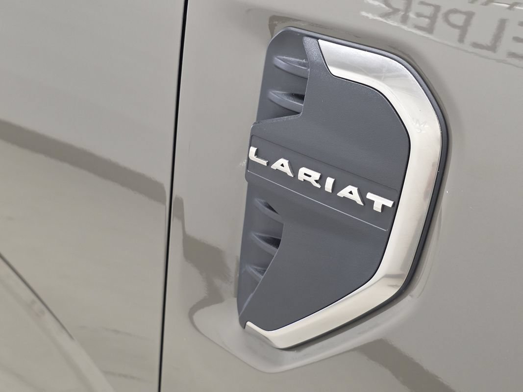 Used 2025 Ford Ranger Lariat w/ Black Appearance Package AWD/4WD image 48