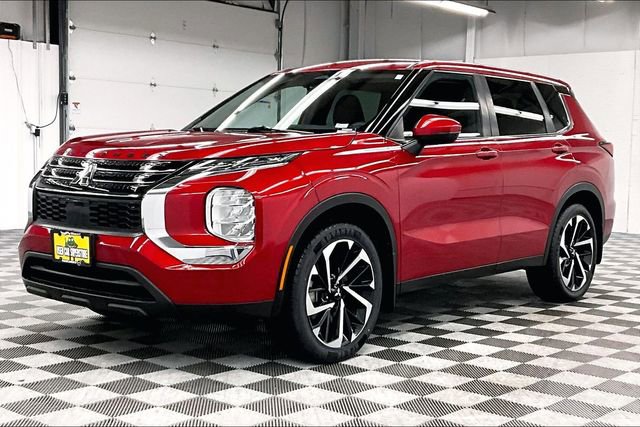 Used 2022 Mitsubishi Outlander ES image 12