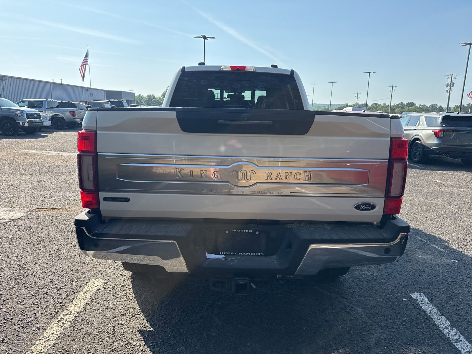 Used 2021 Ford F350 King Ranch w/ King Ranch Ultimate Package AWD/4WD image 6