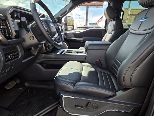 New 2026 Ford F350 Platinum w/ FX4 Off-Road Package image 4