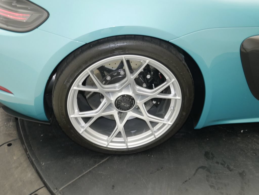 Certified 2024 Porsche 718 Boxster Spyder RS RWD image 17