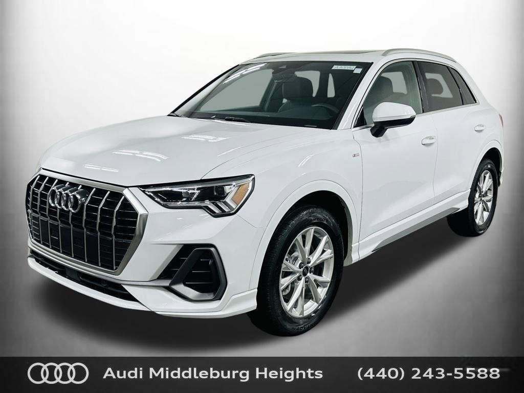 Certified 2025 Audi Q3 2.0T Premium w/ Convenience Package image 4