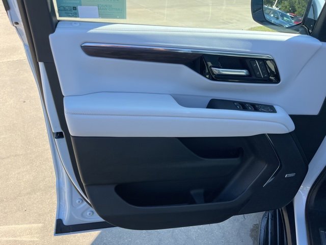 New 2026 Chevrolet Suburban Premier w/ Sun And Tow Package image 15