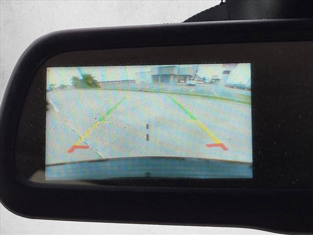 Used 2018 Dodge Journey SE w/ Connectivity Group FWD image 12