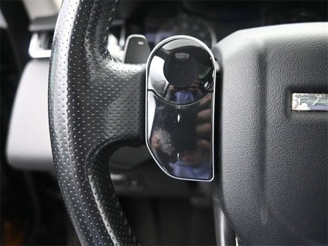 Used 2020 Land Rover Range Rover Velar S image 32