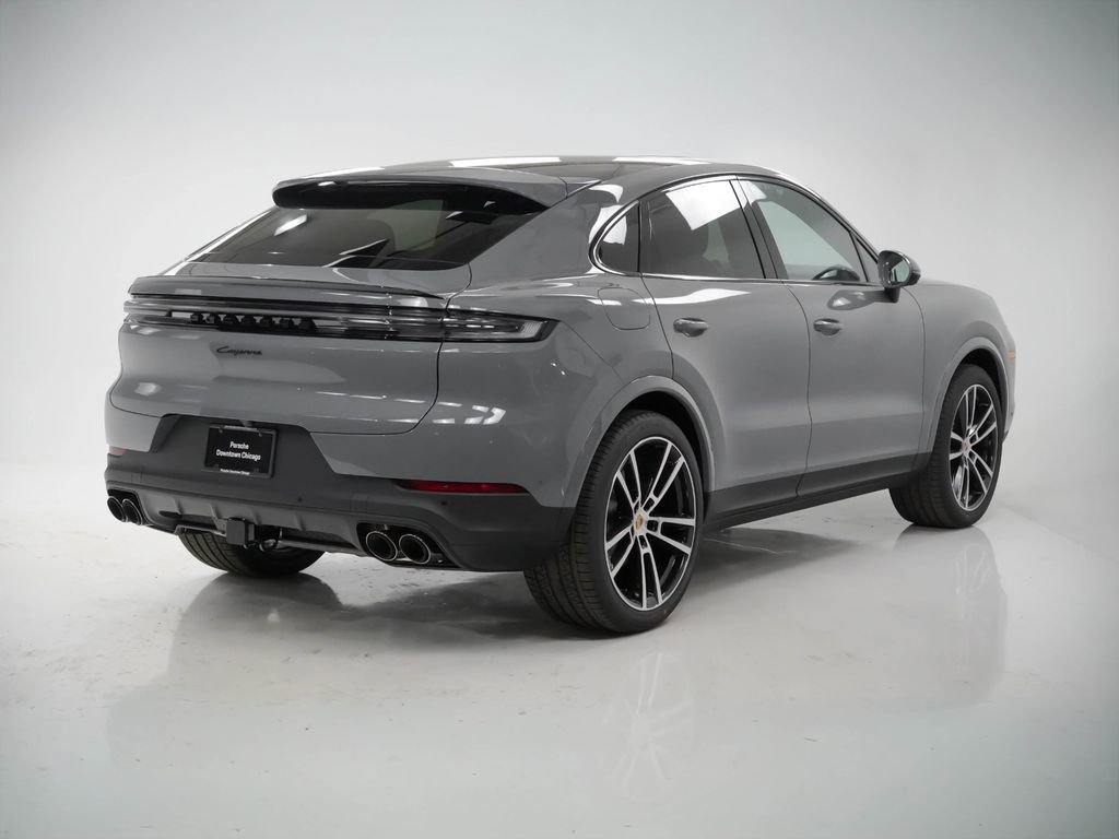 Used 2025 Porsche Cayenne Coupe AWD/4WD image 10