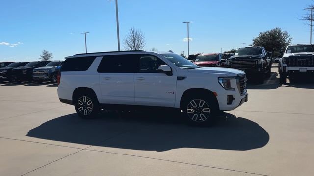 Used 2024 GMC Yukon XL AT4 w/ Technology Package image 3