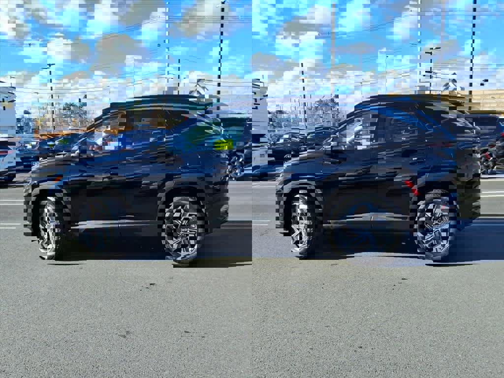 Used 2023 Hyundai Tucson Limited w/ Cargo Package image 8