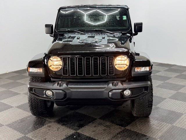 Certified 2025 Jeep Gladiator Sport AWD/4WD image 4