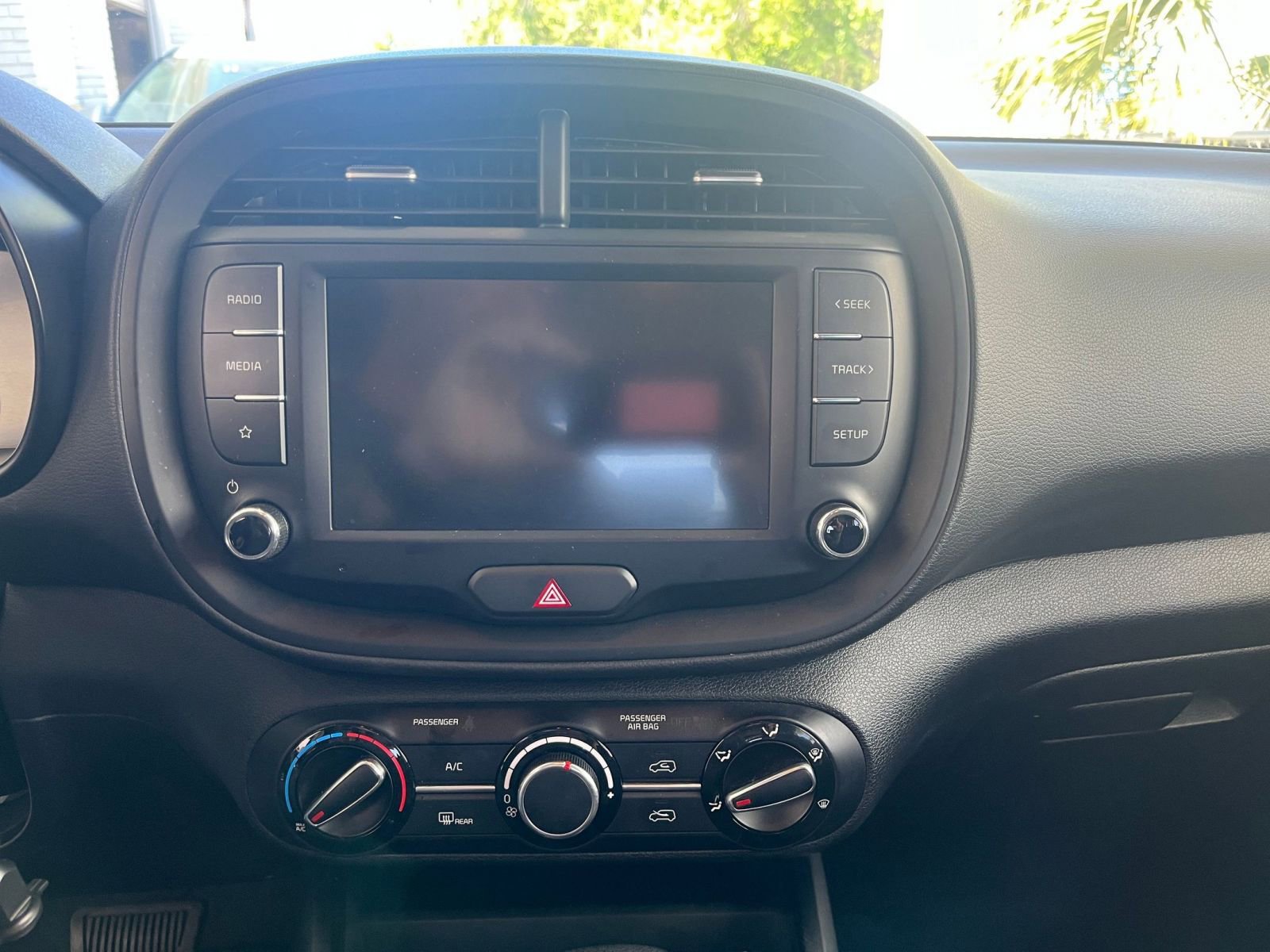 Used 2025 Kia Soul LX w/ LX Technology Package image 17