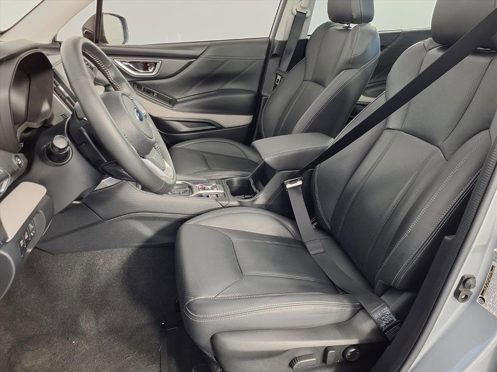 Used 2023 Subaru Forester Limited image 20