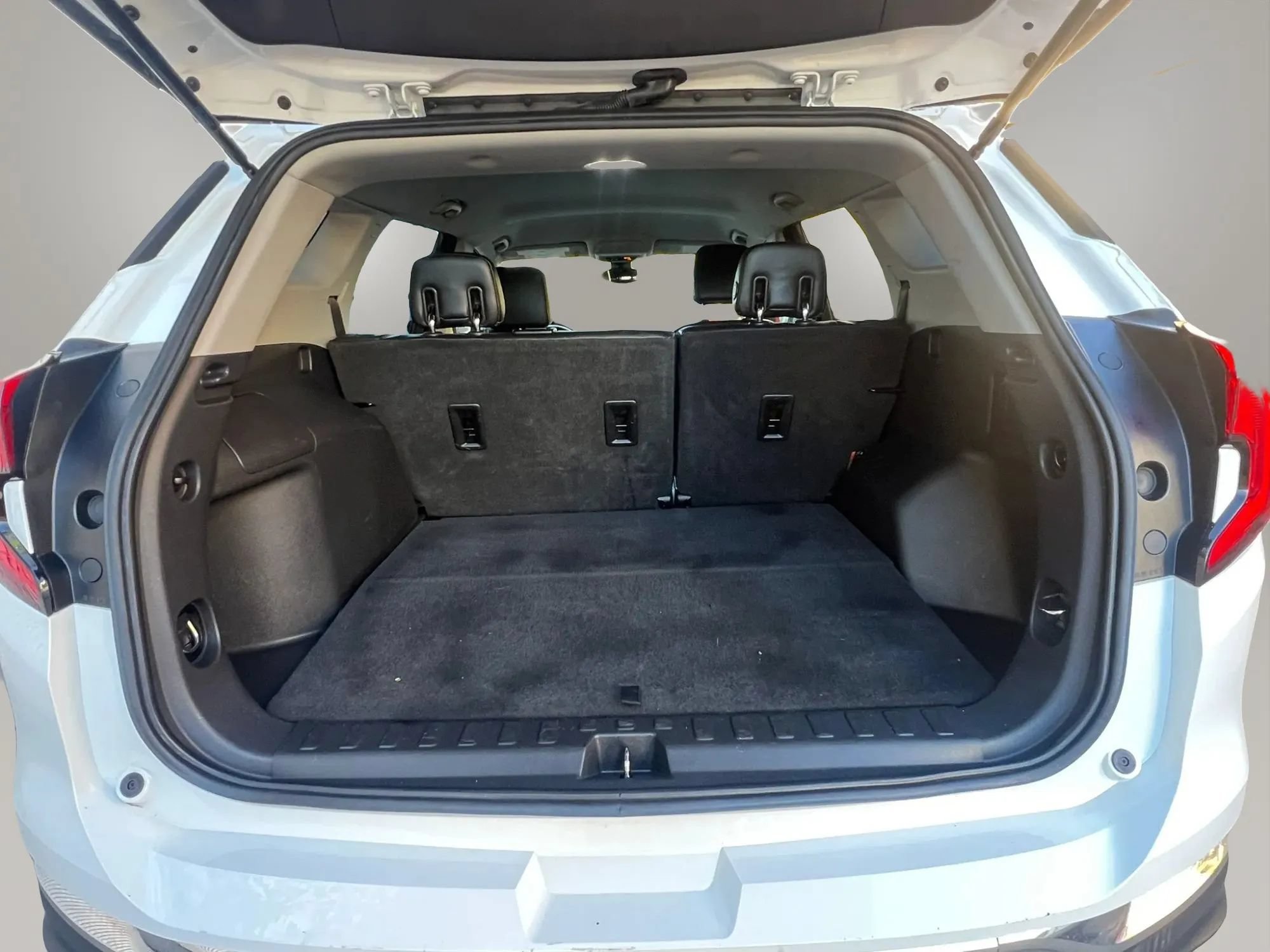 Used 2020 GMC Terrain SLT FWD image 10