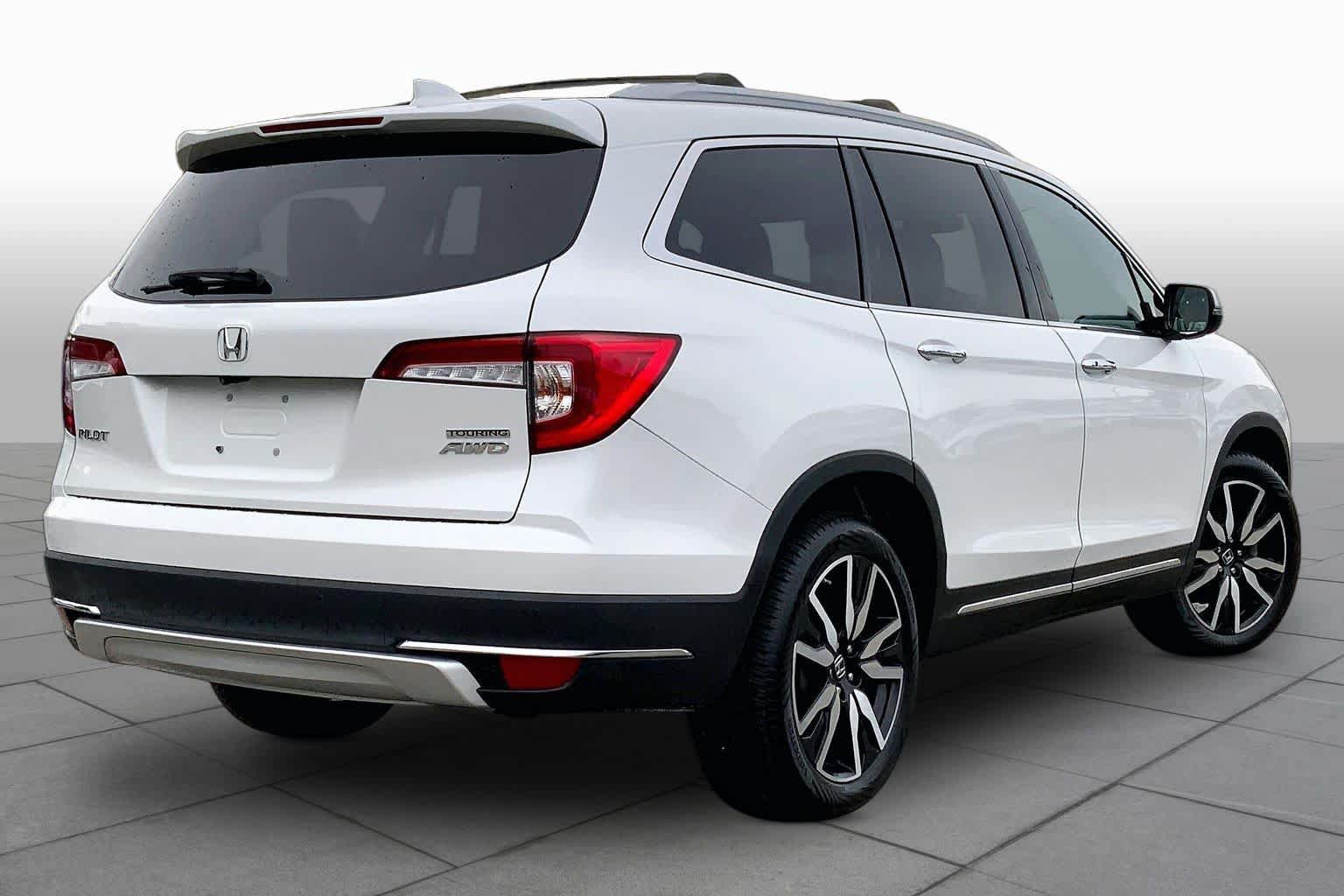 Certified 2020 Honda Pilot Touring image 13