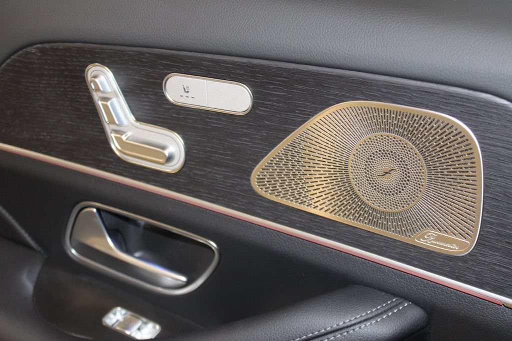 Certified 2025 Mercedes-Benz GLS 450 4MATIC image 41