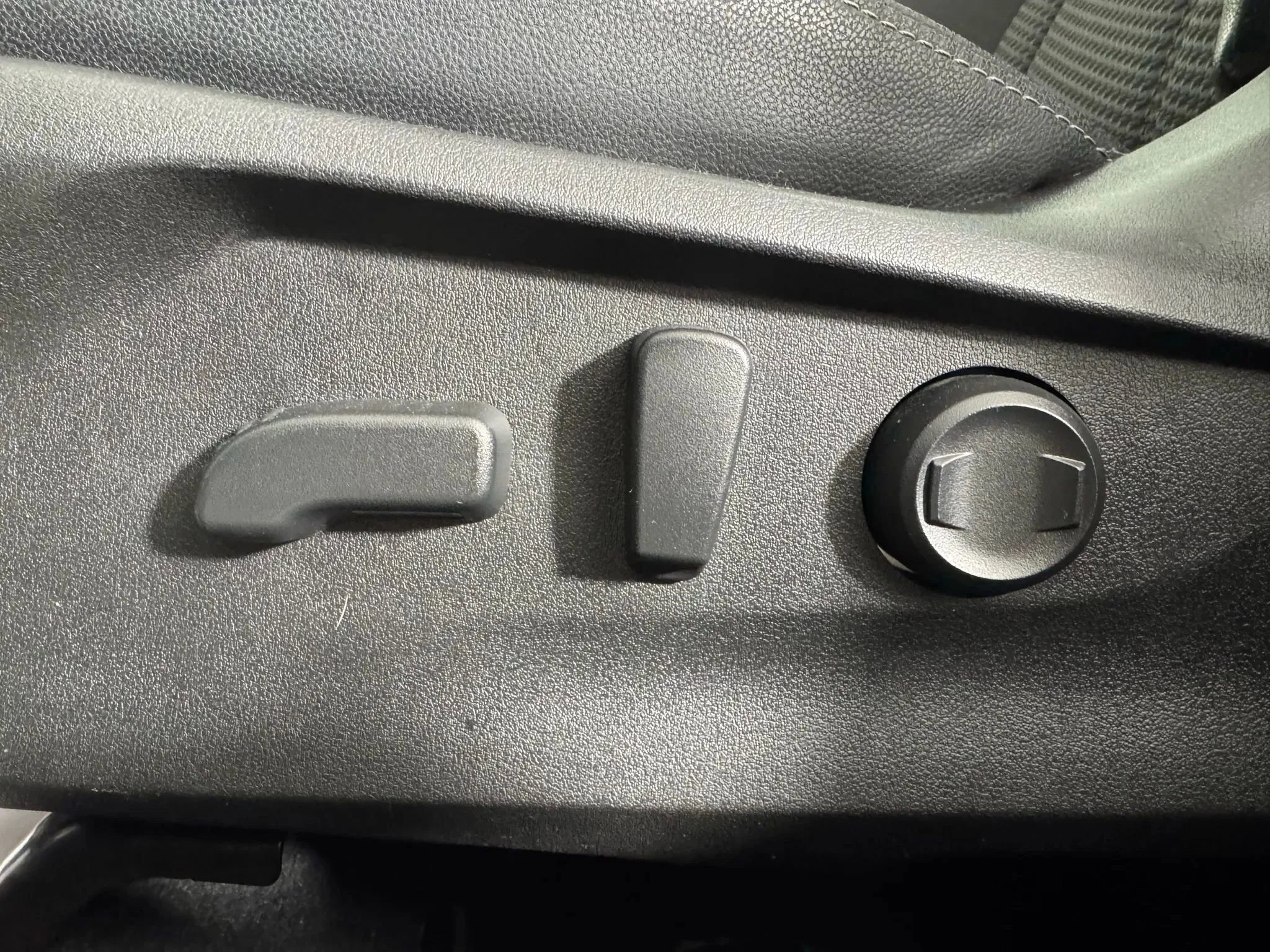 Used 2022 Subaru Forester Premium w/ Popular Package #1 image 36