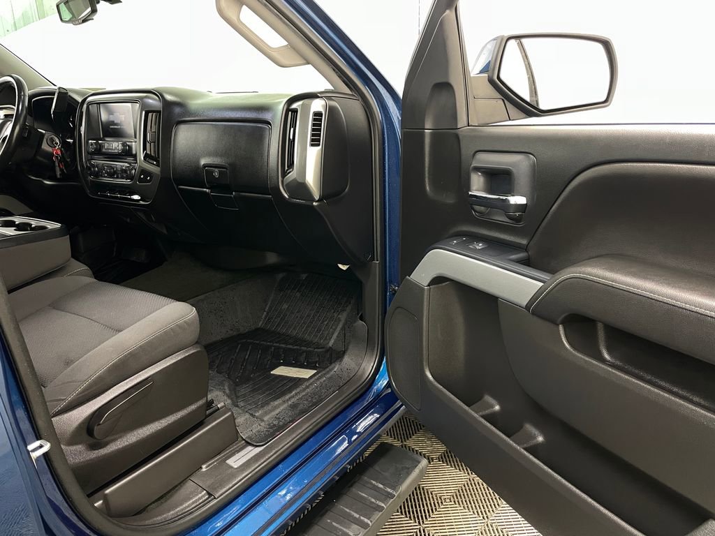 Certified 2018 Chevrolet Silverado 1500 LT w/ All Star Edition image 35