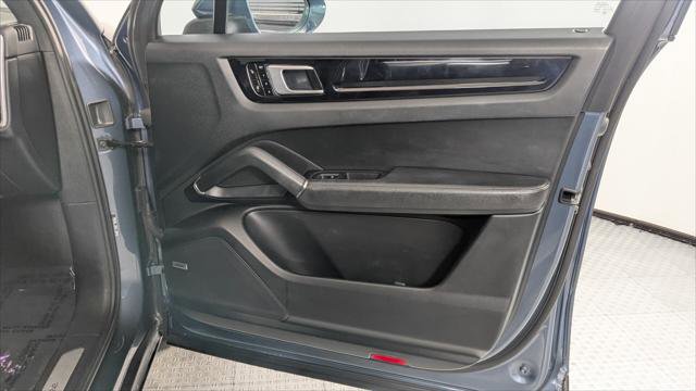 Used 2019 Porsche Cayenne image 22