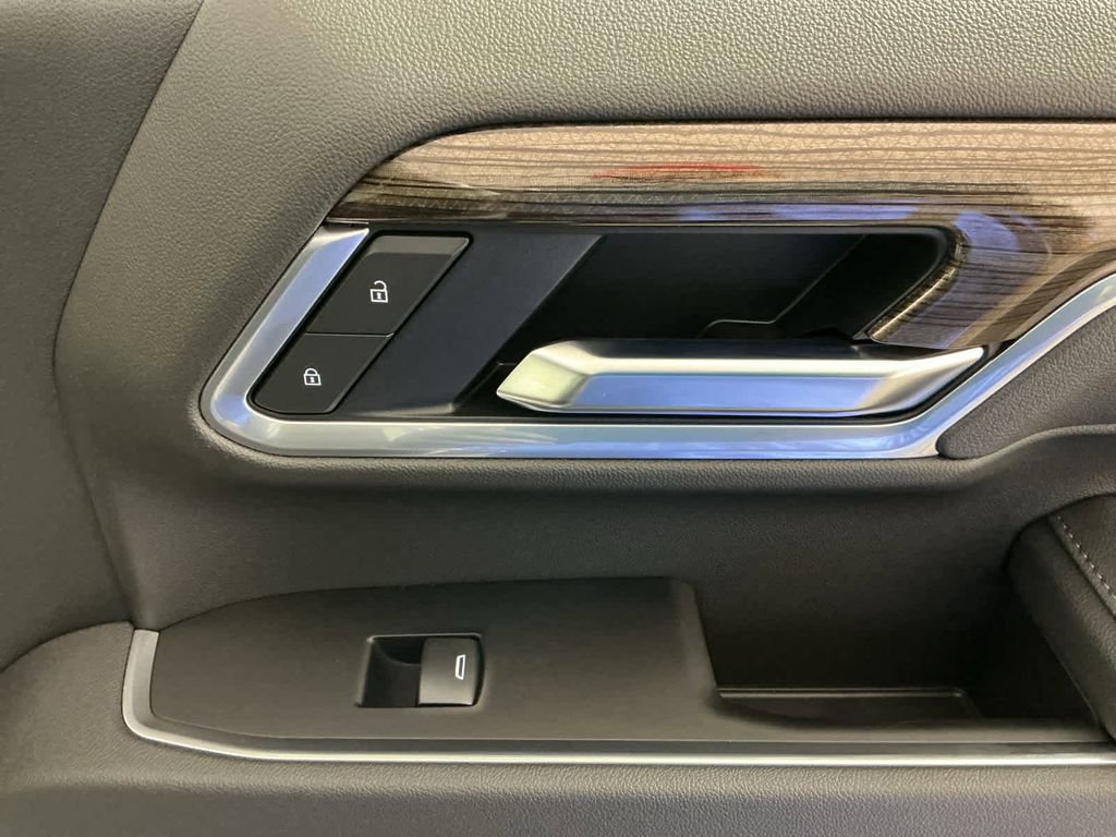 Used 2025 Chevrolet Silverado 2500 LT w/ All Star Edition image 10