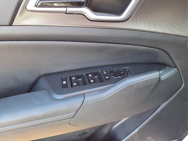 New 2026 Kia Sportage EX image 13