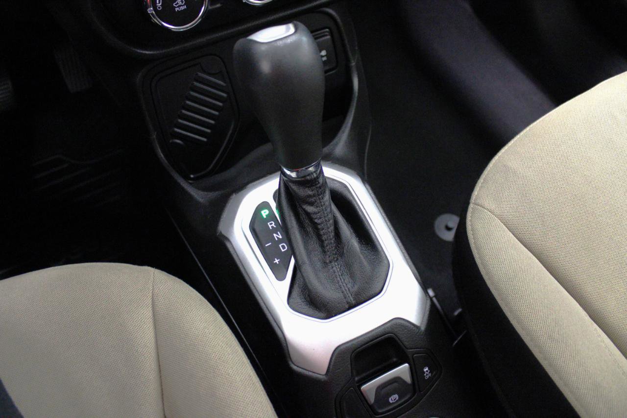 Used 2017 Jeep Renegade Latitude image 56