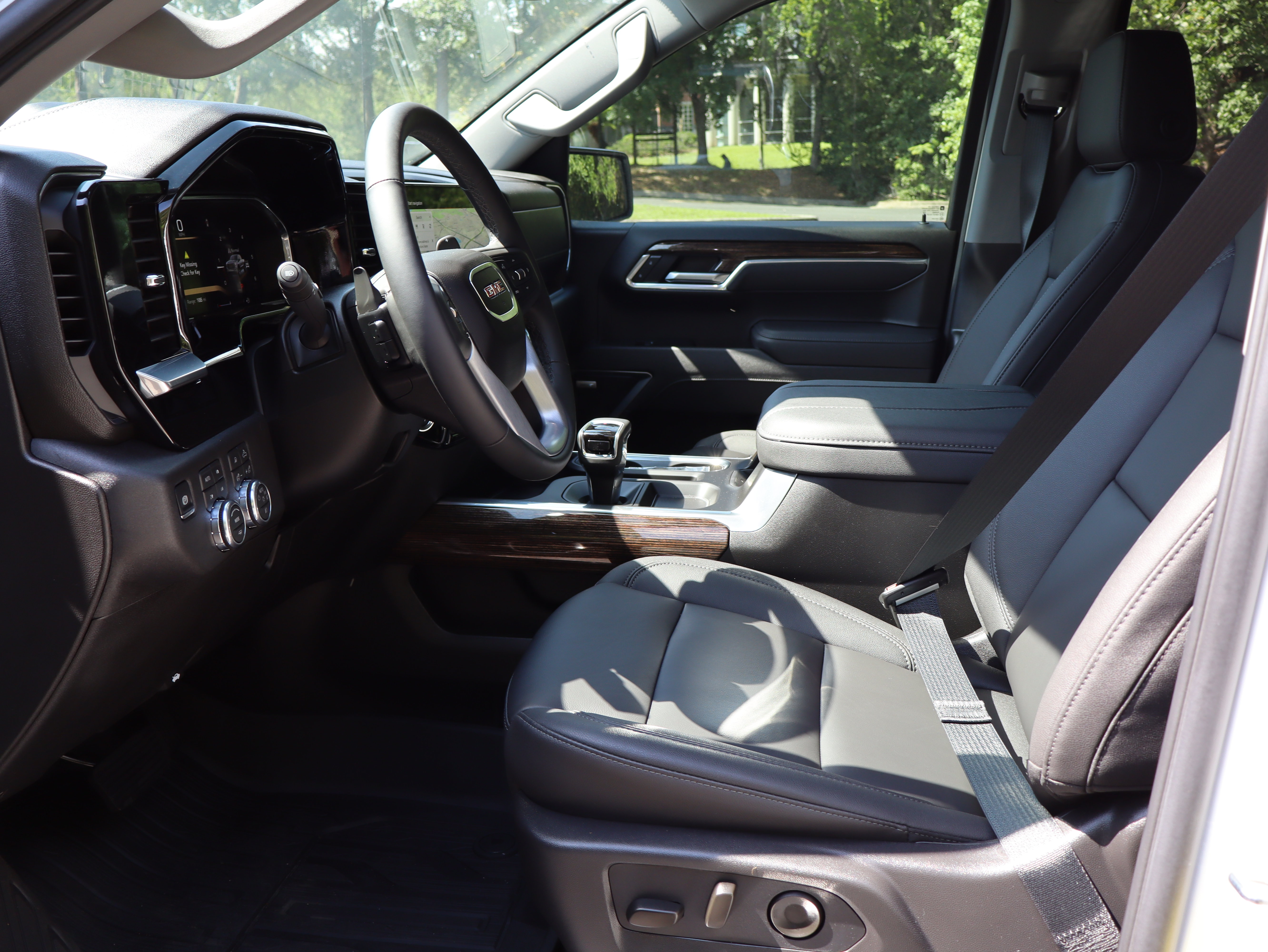 New 2026 GMC Sierra 1500 Elevation w/ Elevation Premium Package AWD/4WD image 32
