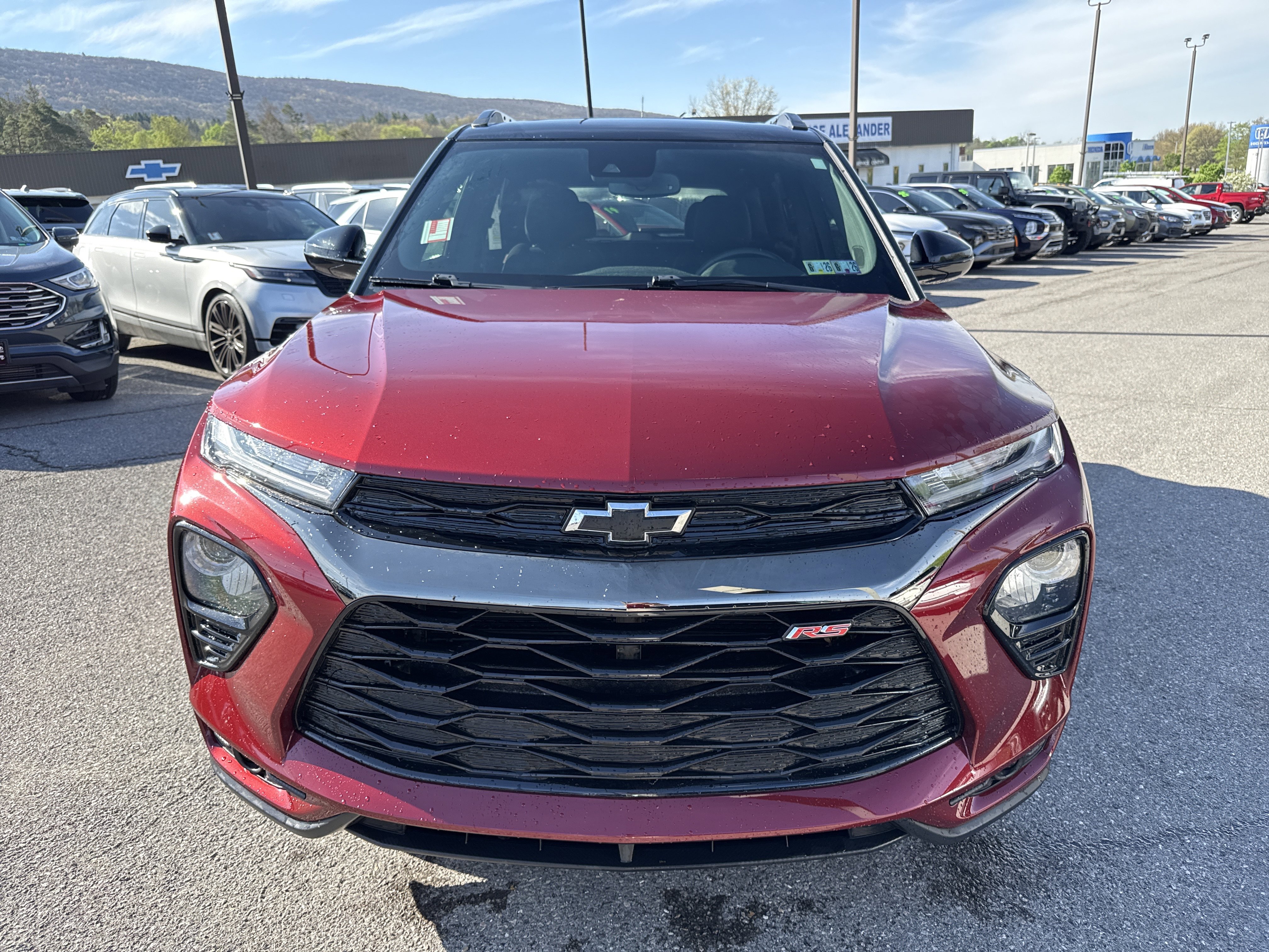 Used 2022 Chevrolet TrailBlazer RS w/ Sun and Liftgate Package image 8