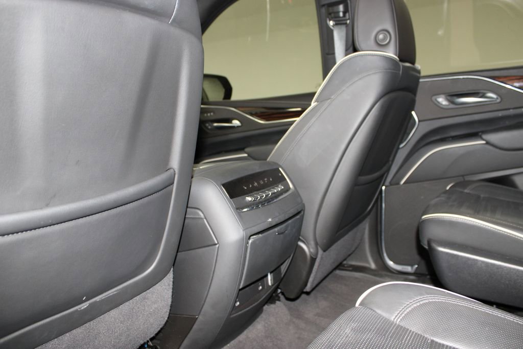 Used 2023 Cadillac Escalade Premium Luxury w/ LPO, Illumination Package image 22